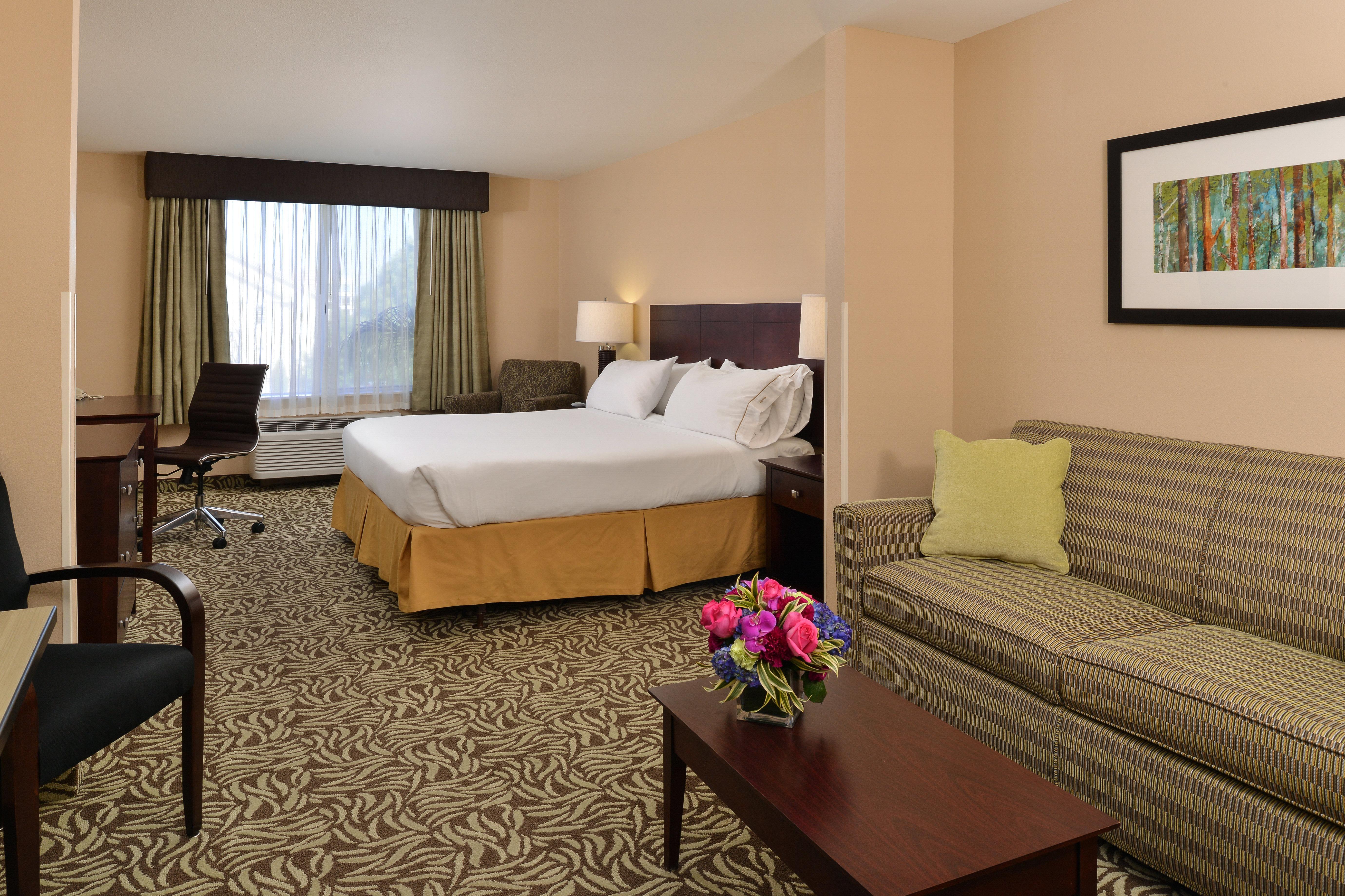 Hotel Holiday Express River Park Highway 41 By Ihg Fresno