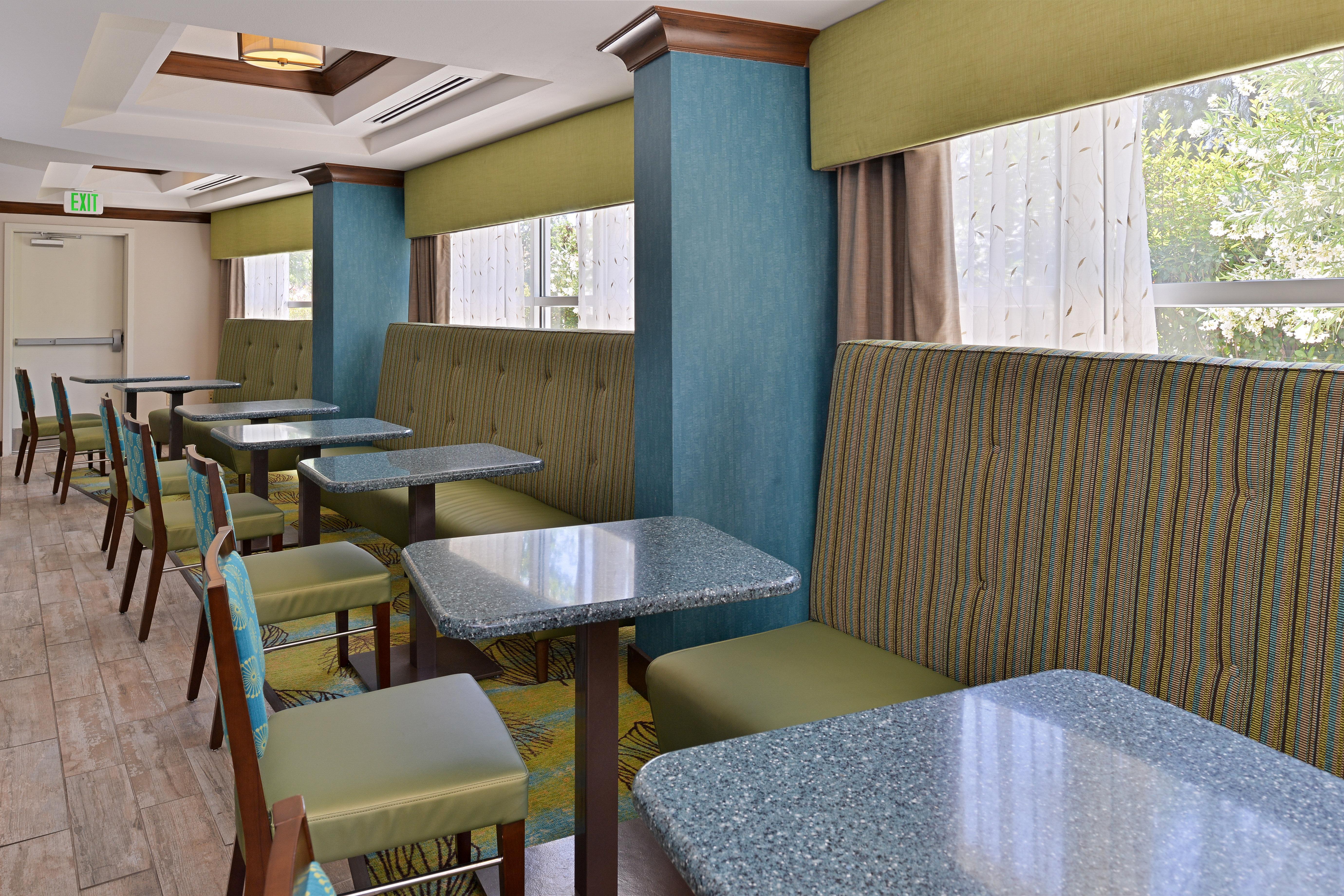 Hotel Express River Park Highway 41 By Ihg
