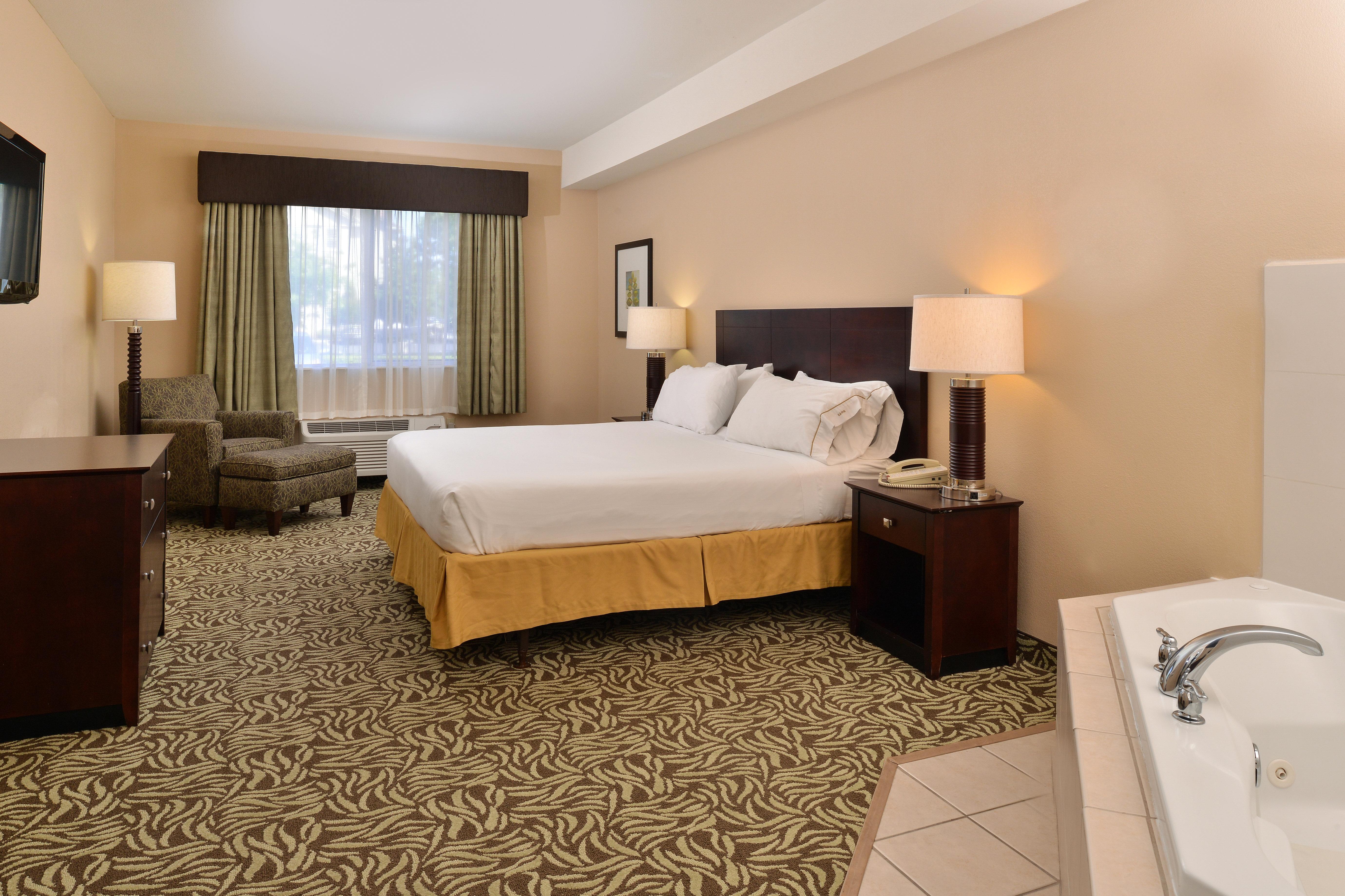 Express River Park Highway 41 By Ihg 3* Fresno
