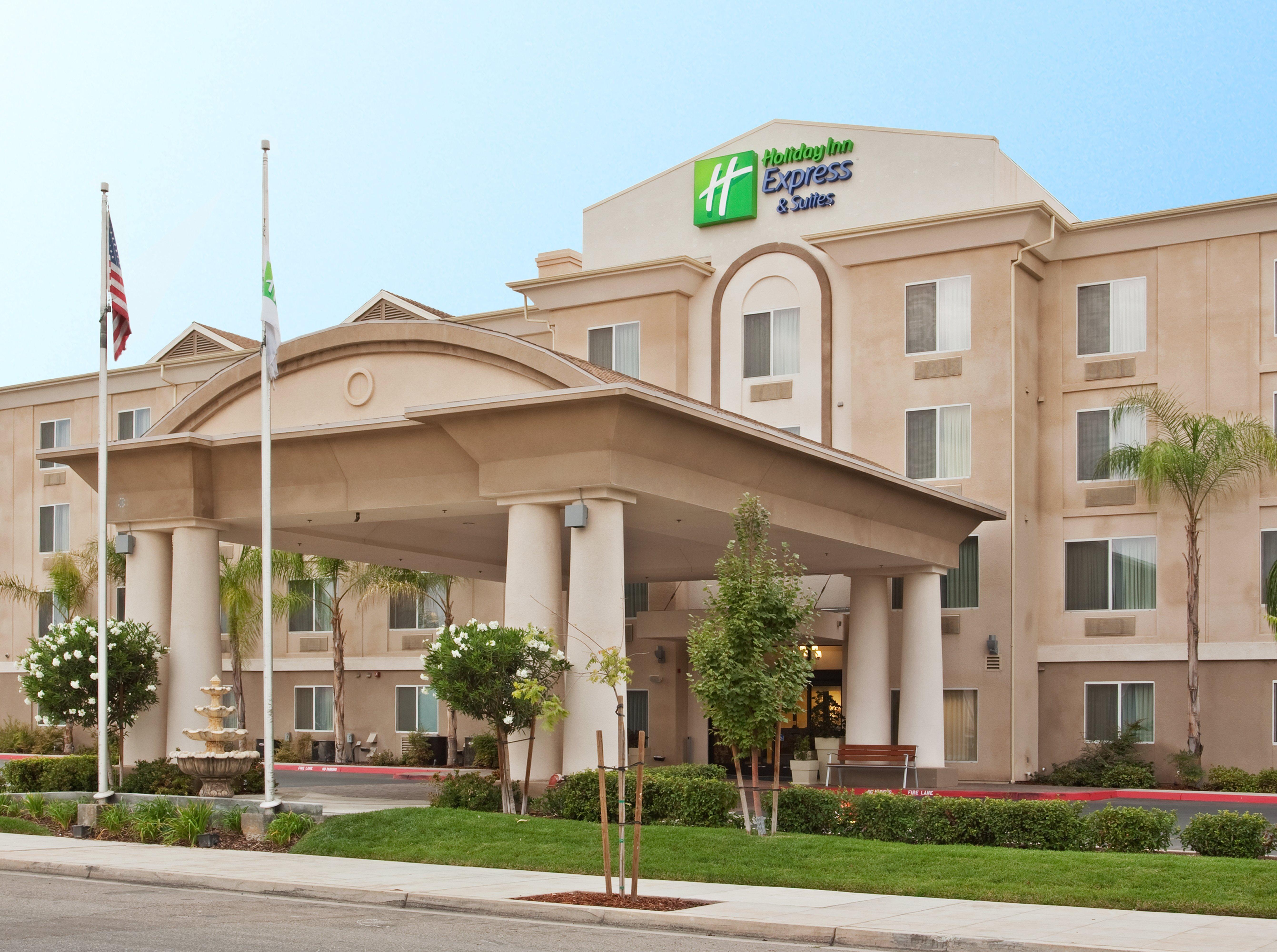 Express River Park Highway 41 By Ihg Hotel