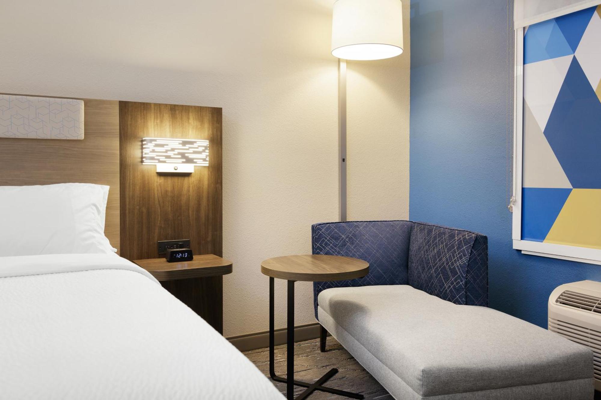 Express River Park Highway 41 By Ihg 3* Fresno