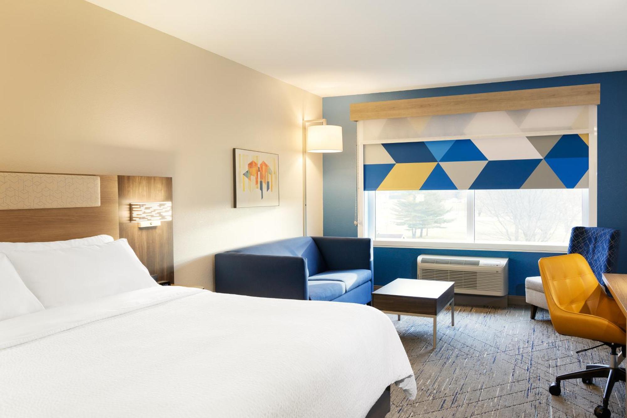 Hotel Express River Park Highway 41 By Ihg