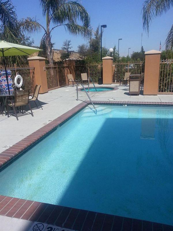 Express River Park Highway 41 By Ihg Fresno